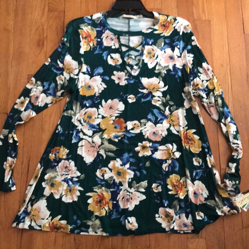 Flower shirt.